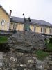 Apremont, Statue sur la place