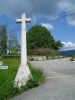 St-Pierre-de-Genebroz, Croix au dessus de l'église